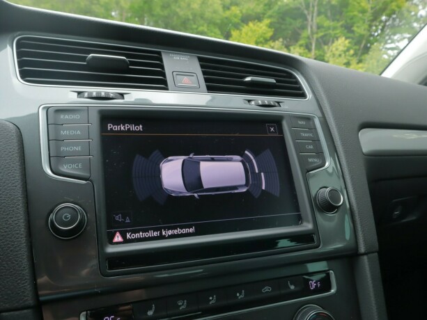 volkswagen-golf-elektrisitet-2016-big-12