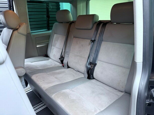 volkswagen-multivan-diesel-2012-big-29