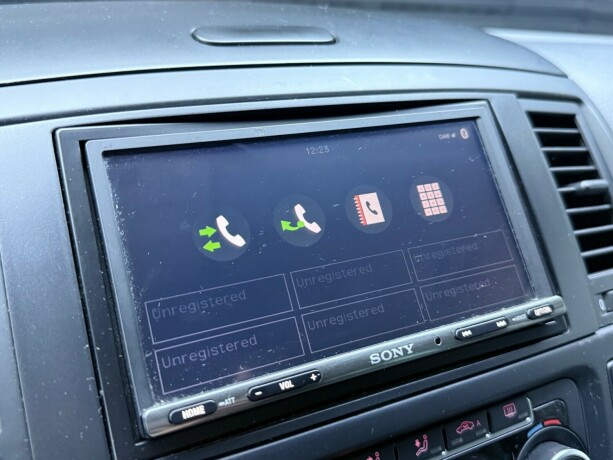 volkswagen-multivan-diesel-2012-big-19