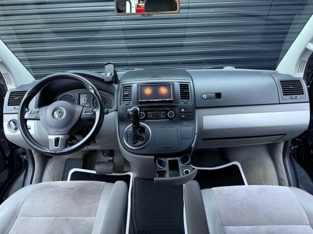 volkswagen-multivan-diesel-2012-big-9