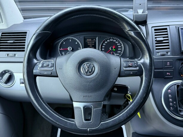 volkswagen-multivan-diesel-2012-big-13
