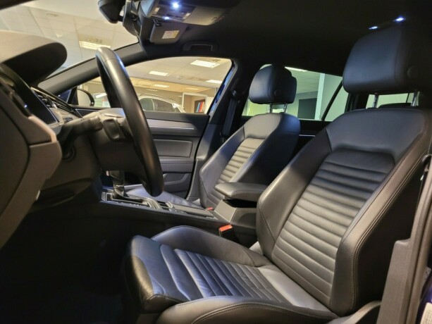 volkswagen-passat-bensin-2019-big-30
