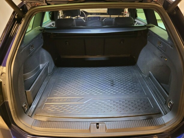 volkswagen-passat-bensin-2019-big-22
