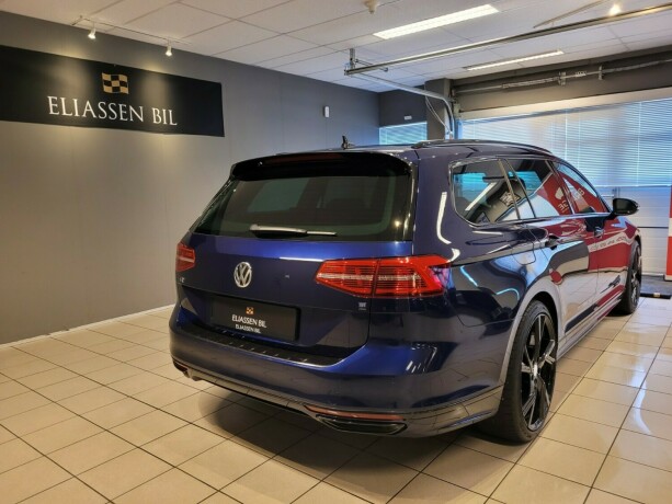 volkswagen-passat-bensin-2019-big-4
