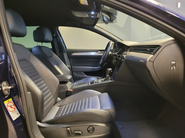 volkswagen-passat-bensin-2019-big-13