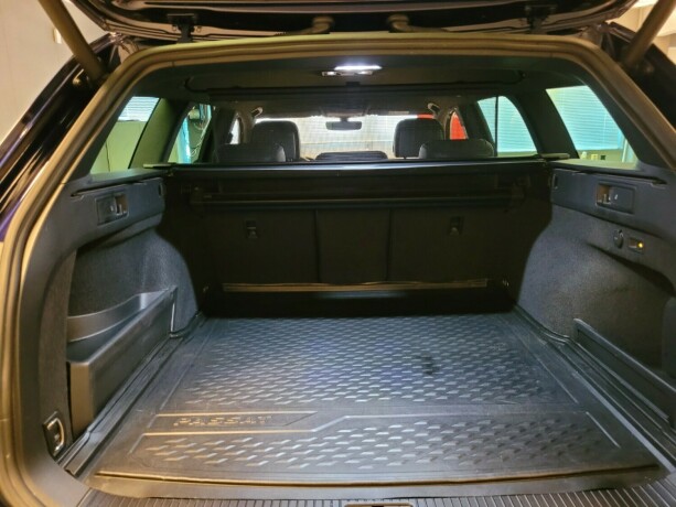volkswagen-passat-bensin-2019-big-23