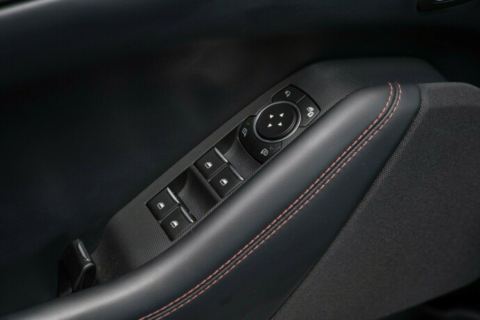 ford-mustang-mach-e-elektrisitet-2022-big-22