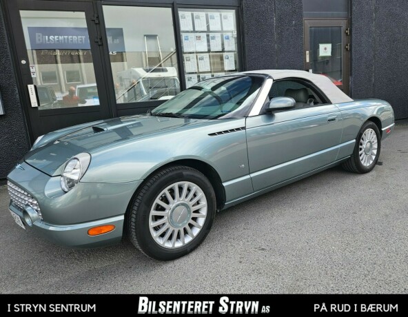 ford-thunderbird-bensin-2004-big-5