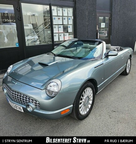 ford-thunderbird-bensin-2004-big-1