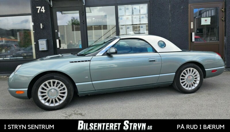 ford-thunderbird-bensin-2004-big-10