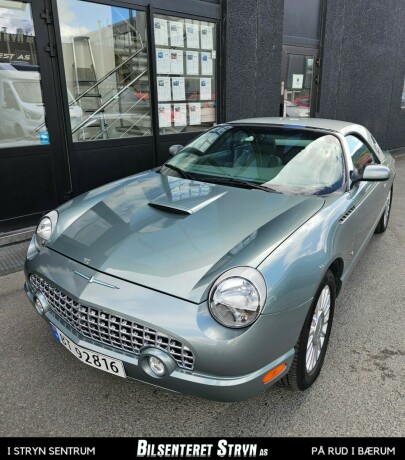 ford-thunderbird-bensin-2004-big-9