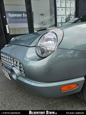 ford-thunderbird-bensin-2004-big-15