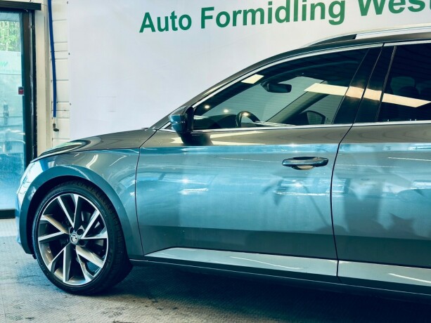 skoda-superb-diesel-2016-big-5