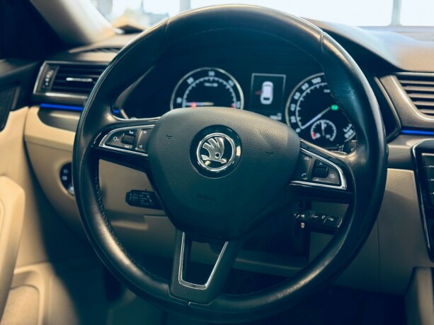 skoda-superb-diesel-2016-big-22