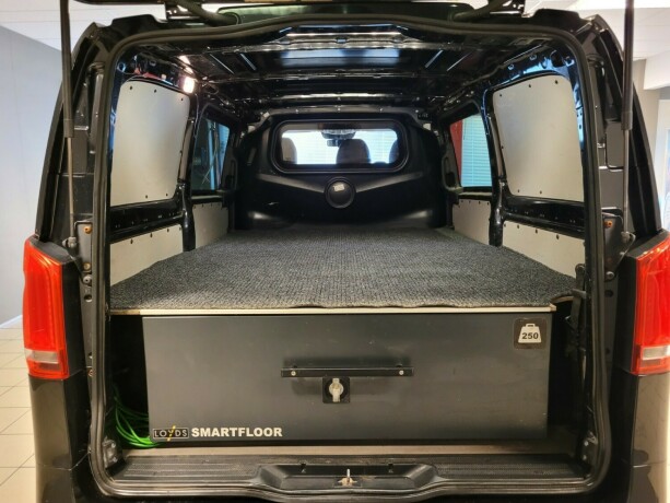 mercedes-benz-vito-diesel-2018-big-19