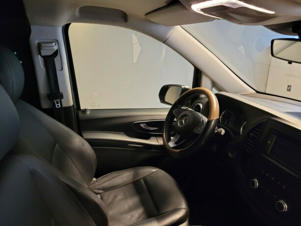 mercedes-benz-vito-diesel-2018-big-15