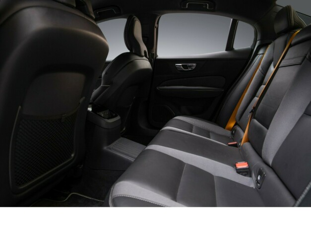 volvo-s60-elektrisitetbensin-2020-big-37