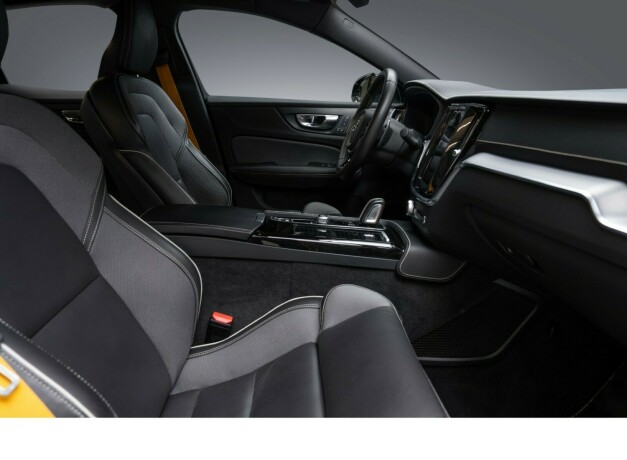 volvo-s60-elektrisitetbensin-2020-big-35