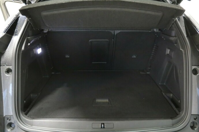 peugeot-3008-bensin-2019-big-10