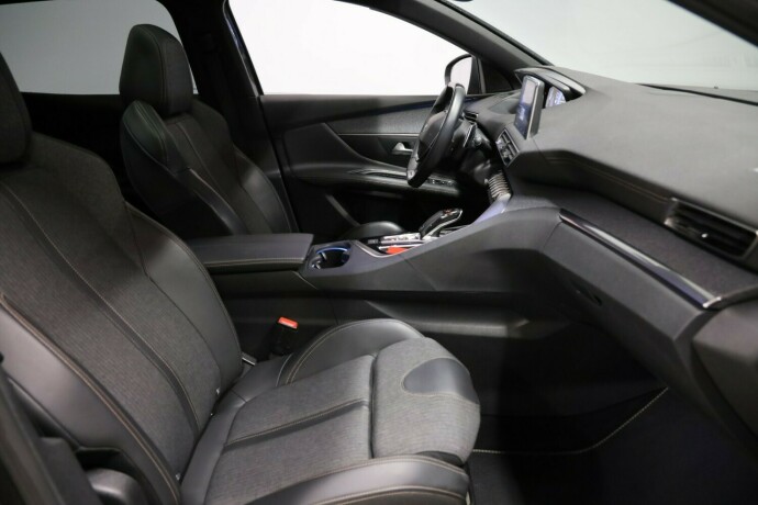 peugeot-3008-bensin-2019-big-8