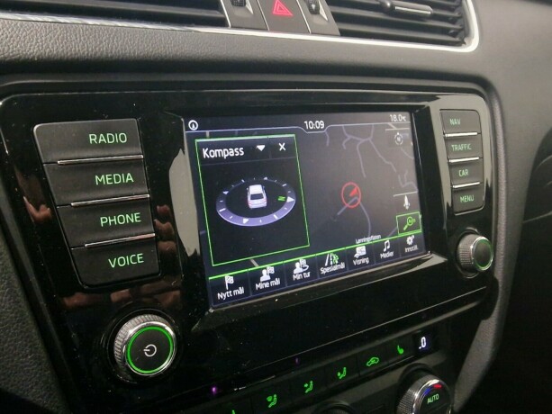 skoda-octavia-bensin-2016-big-20