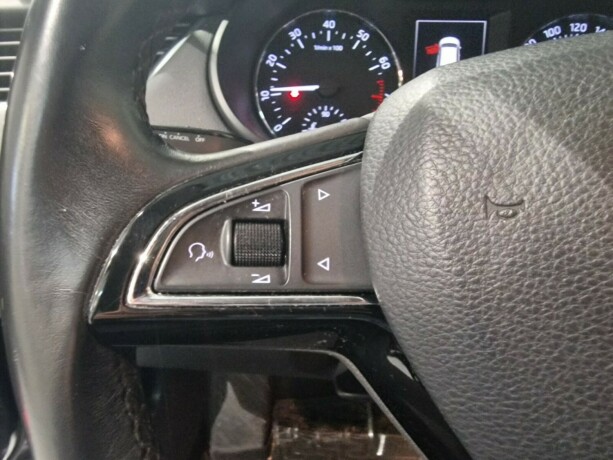 skoda-octavia-bensin-2016-big-13