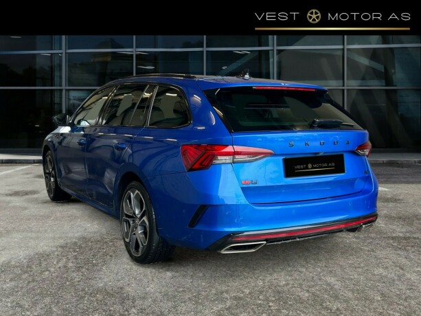 skoda-octavia-rs-elektrisitetbensin-2021-big-4