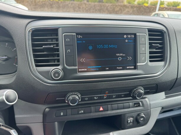 peugeot-expert-diesel-2020-big-12