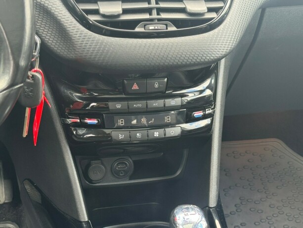 peugeot-2008-bensin-2015-big-10