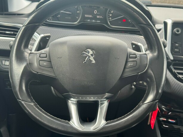 peugeot-2008-bensin-2015-big-12