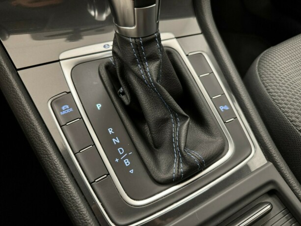 volkswagen-golf-elektrisitet-2019-big-16