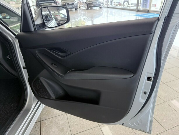 hyundai-ix20-bensin-2012-big-21