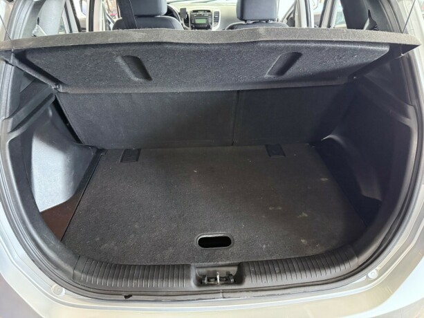 hyundai-ix20-bensin-2012-big-27