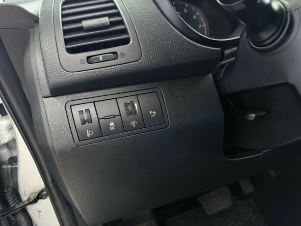 hyundai-ix20-bensin-2012-big-15