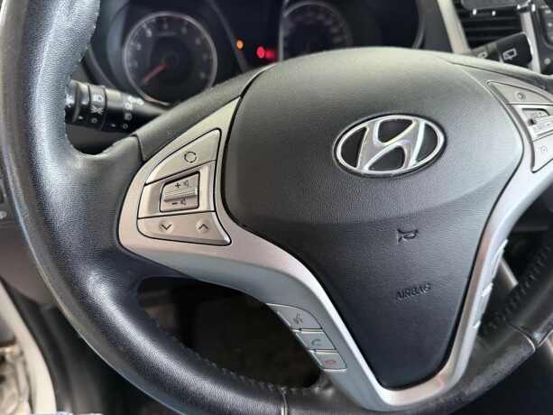 hyundai-ix20-bensin-2012-big-13