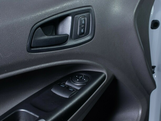 ford-transit-connect-diesel-2019-big-21