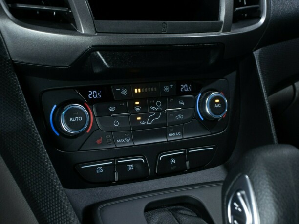 ford-transit-connect-diesel-2019-big-31