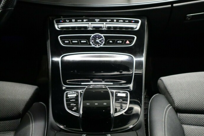 mercedes-benz-e-klasse-elektrisitetbensin-2017-big-26