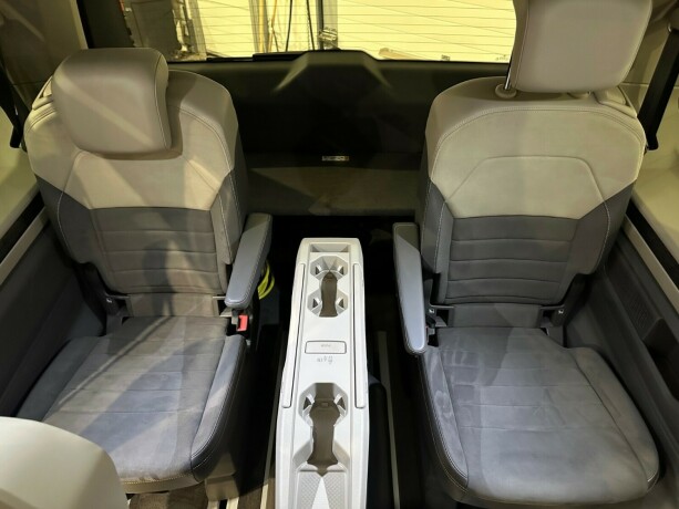 volkswagen-multivan-elektrisitetbensin-2022-big-17