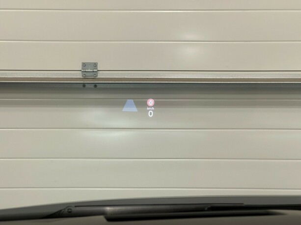 volkswagen-multivan-elektrisitetbensin-2022-big-26