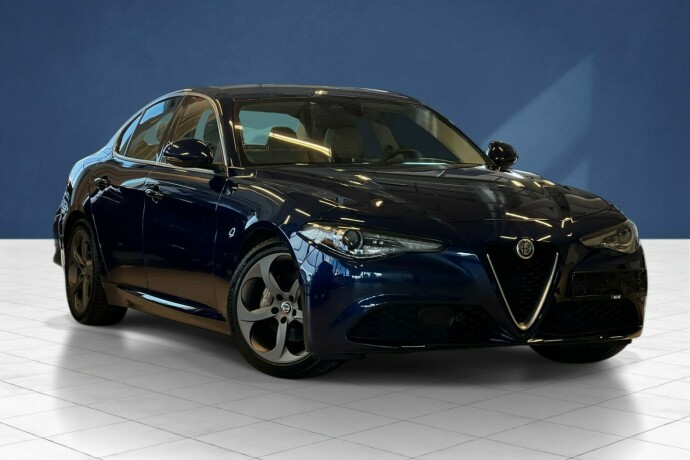 alfa-romeo-giulia-bensin-2019-big-0