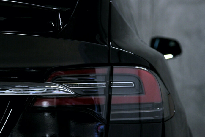 tesla-model-x-elektrisitet-2018-big-18