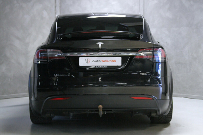 tesla-model-x-elektrisitet-2018-big-17