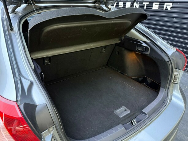 mitsubishi-lancer-bensin-2013-big-26