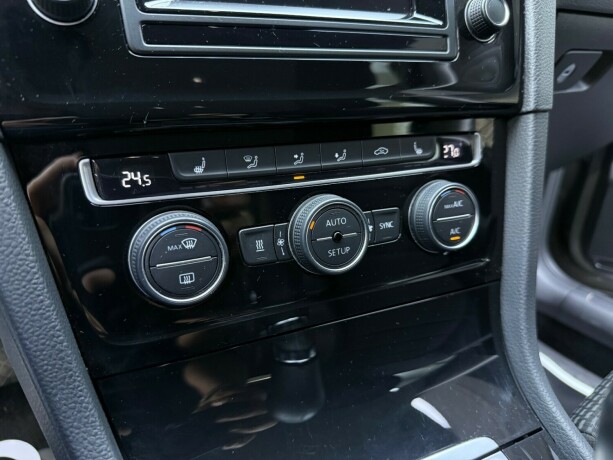 volkswagen-golf-diesel-2014-big-24
