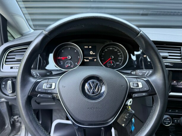 volkswagen-golf-diesel-2014-big-15