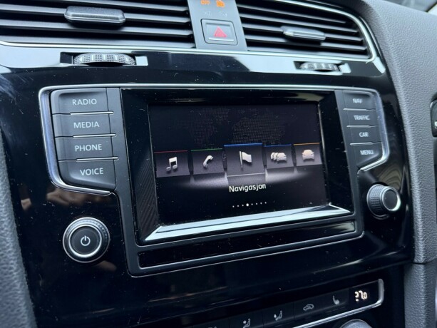 volkswagen-golf-diesel-2014-big-22