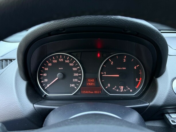 bmw-1-serie-diesel-2011-big-15