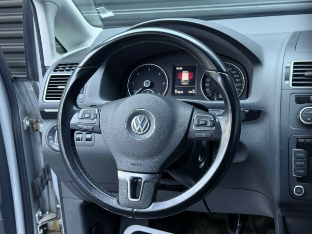 volkswagen-touran-diesel-2017-big-12