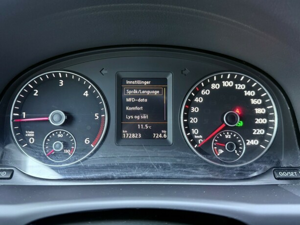 volkswagen-touran-diesel-2017-big-16